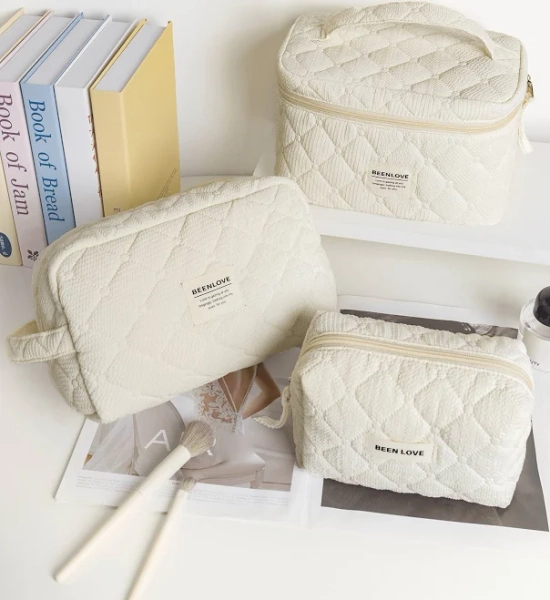 1Pc/Set Beige Quilting Makeup Bag With Soft Texture, Vintage Large Capacity Cosmetic Bag&Travel Organizer Handheld, Minimalism Cozy Foam Toiletry Big
