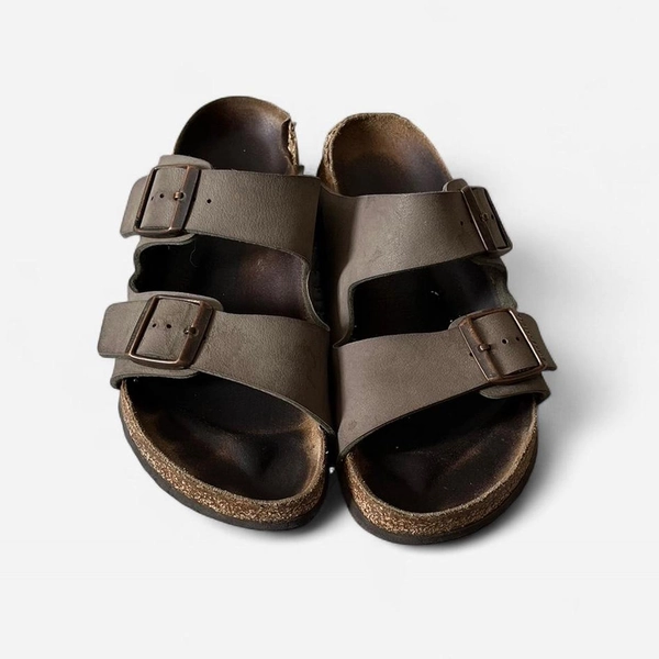 Brown leather Birkenstock Arizona sandals
Size...