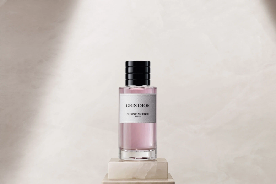 Gris Dior