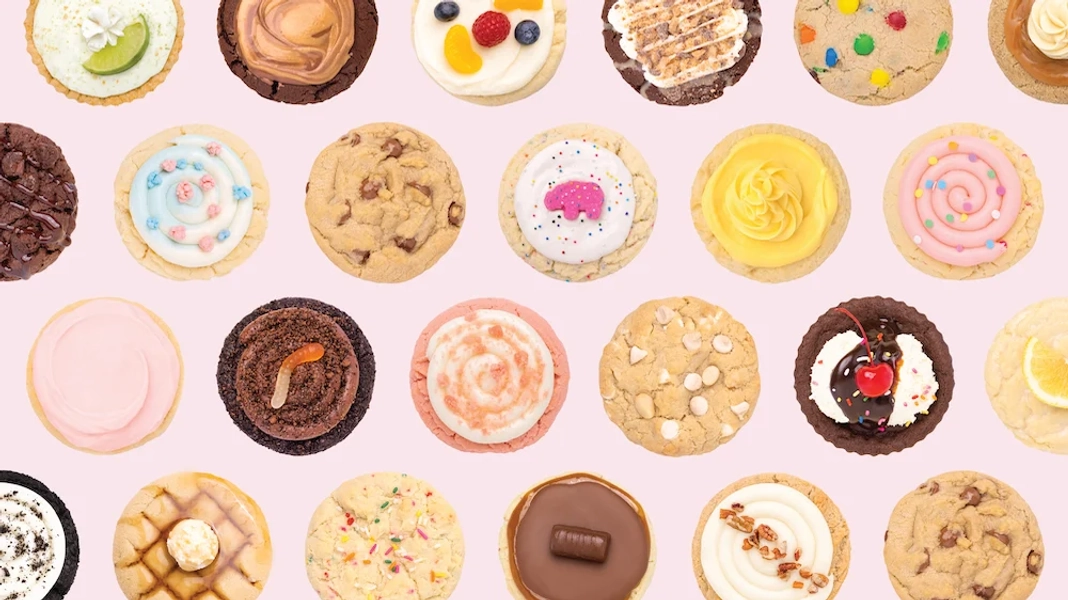 Crumbl - Freshly Baked Cookies & Desserts