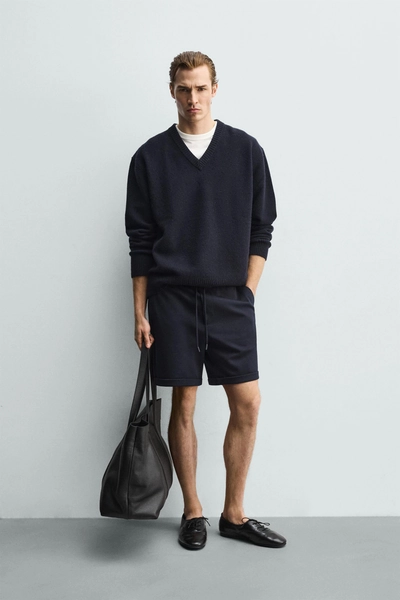 REGULAR FIT COMFORT BERMUDA SHORTS