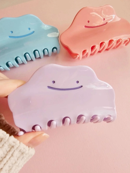 Blob friend hairclip - Hair accessory, Gamer gift, Kawaii, Pastel, Video Game Hairclip, Video Game Accessory, Hairclip,