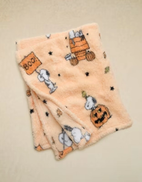 AE Snoopy Halloween Blanket