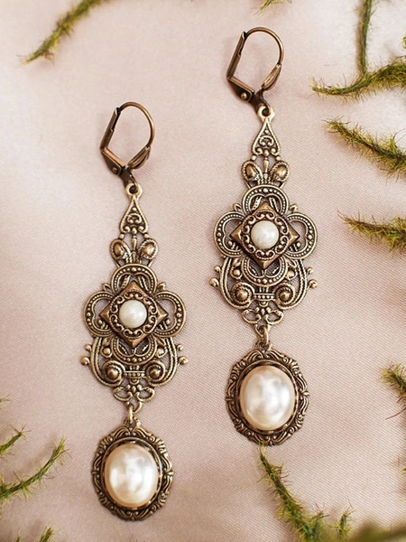 1pc Elegant Vintage-Style Openwork Floral Pattern Earrings With Multi-Colored Metal Faux Pearl Pendant Earrings. Women's Everyday Wear, Parties