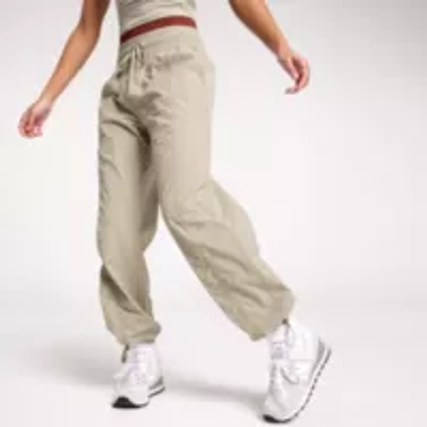 CALIA Women's Effortless Nyluxe Straight Cinch Pant