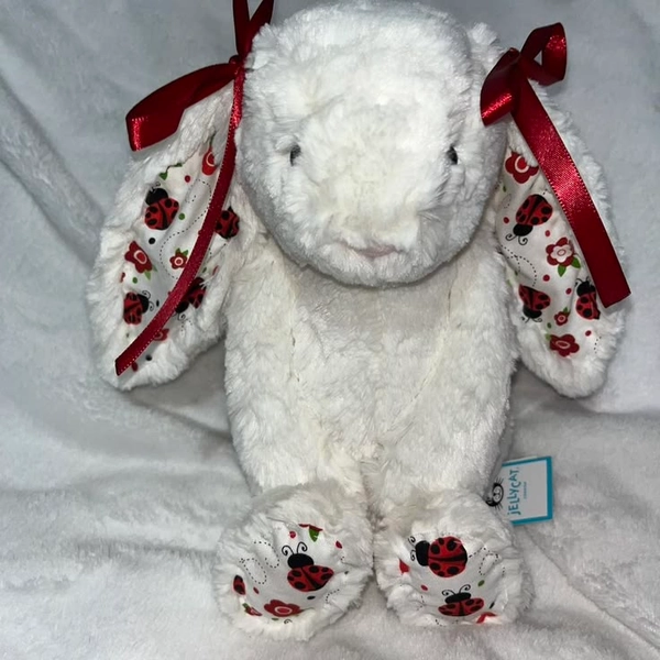 Jellycat Unisex Stuffed animal | Lady bug jellycat, Jelly cat with ladybugs, Cute jelly cats