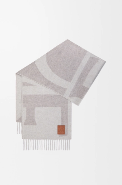 Scarf in cashmere