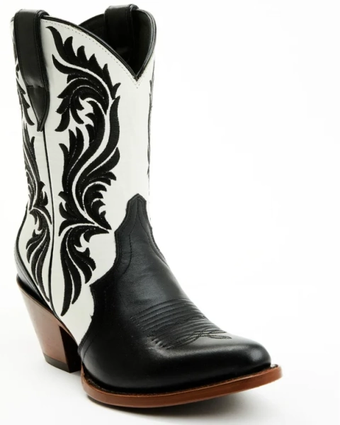 Sites-bootbarn_us-Site