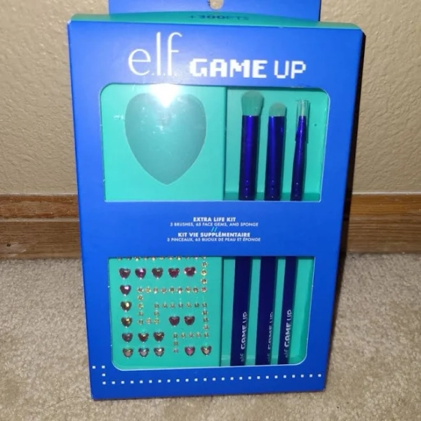 e.l.f. Cosmetics Elf Game Up - New Beauty | Color: Green