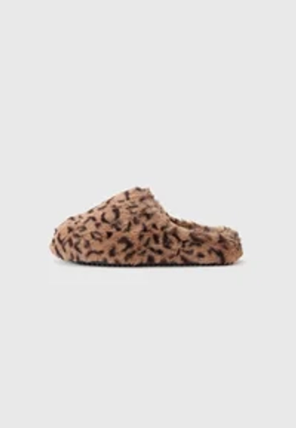 Chaussons - leo
