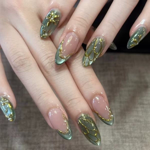 24pcs Glitter Cat Eye Fake Nails Medium Almond False Nails Golden Irregular Line Nail Art French Flower Pearl Press on Nails - AliExpress 