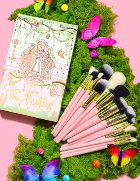 P. Louise Believe In The Bristles Makeup Brush Set