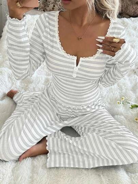 SHEIN ZzzCrew Lace Trim Square Collar 2-Button Striped Print Long Sleeve Curve Pajamas Set , Fall & Winter Clothes