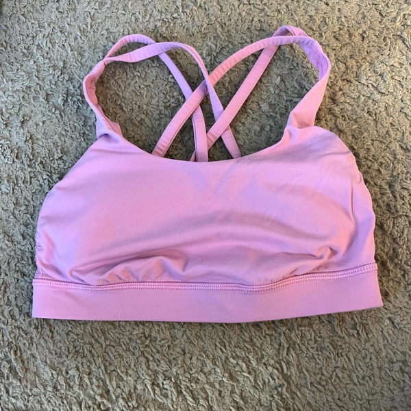 Pink lululemon bra
Size 2
Great condition