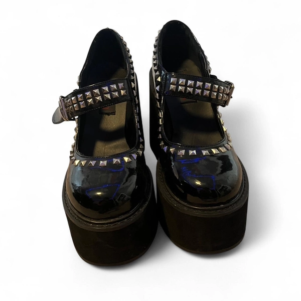 the most perfect rare studded demonia swing 09s...