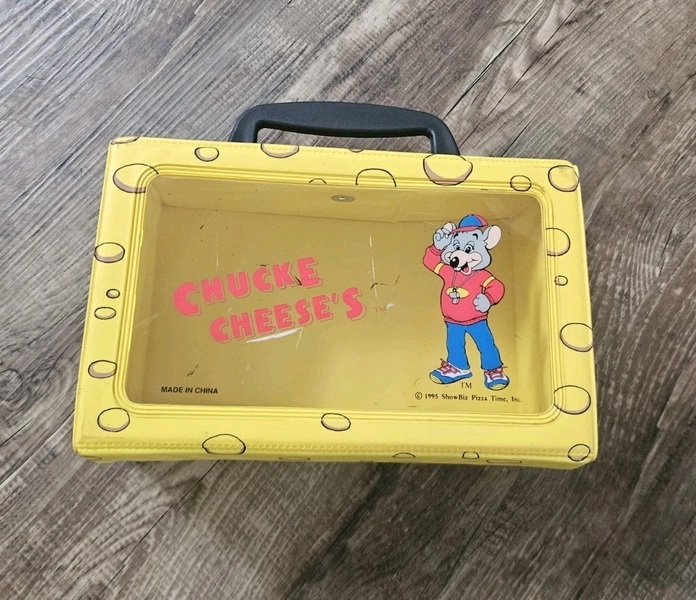 Vintage Chuck E Cheese's Cheese ShowBiz Pizza Box Ticket Container 1995 Prize 