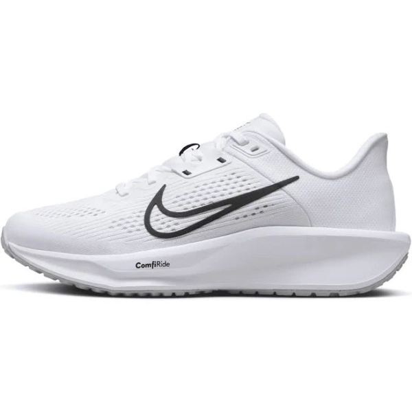 Nike Women's Quest 6 Running Shoes