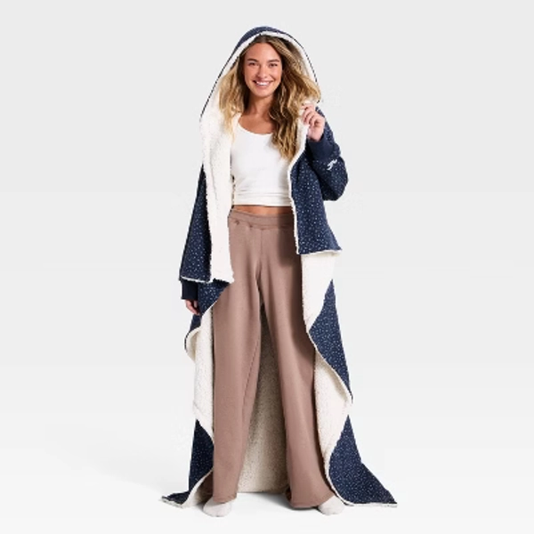 Ditsy Floral Hooded Throw Blanket Navy Blue - The Hollister Collection at Target