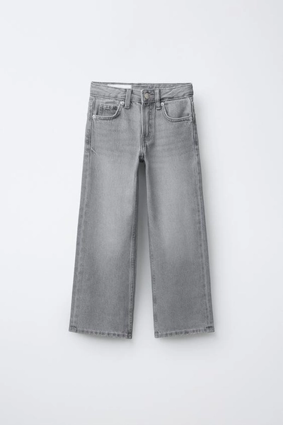 WIDE LEG JEANS WITH ANIMAL PRINT STAR PATCHES