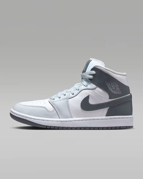 Cart. Nike Store. 