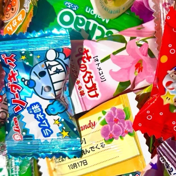 Assorted Asian Candies Taste of Asia Gift Box