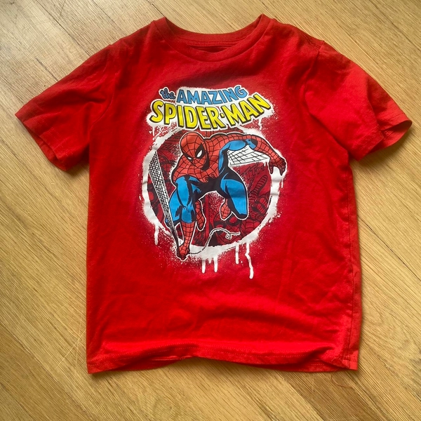 Y2K Spiderman baby tee So cute! From Disneyland... | Depop
