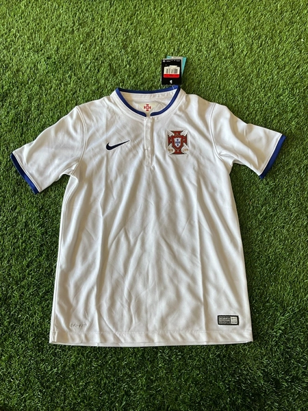 Nike Portugal Youth Away Jersey 14/15 - White