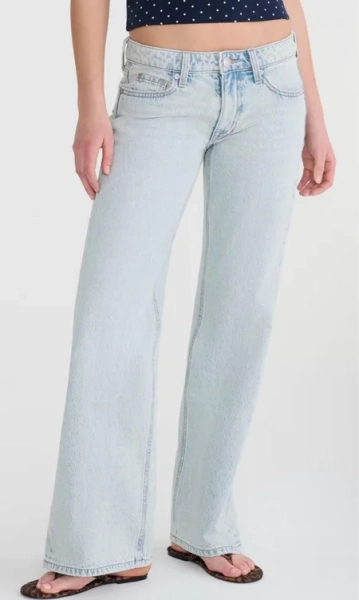 Low-Rise Baggy Flare Jean