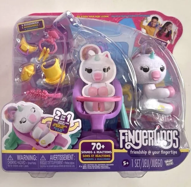 Fingerlings Unicorn Playset Interactive Baby Monkey 70+ Sounds Ages 5+