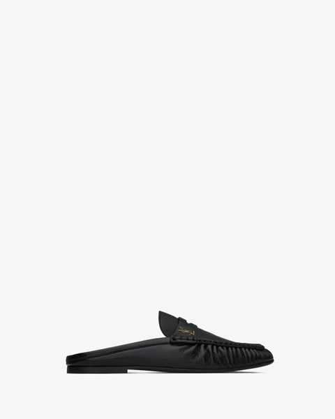LE LOAFER mules en cuir plissé brillant