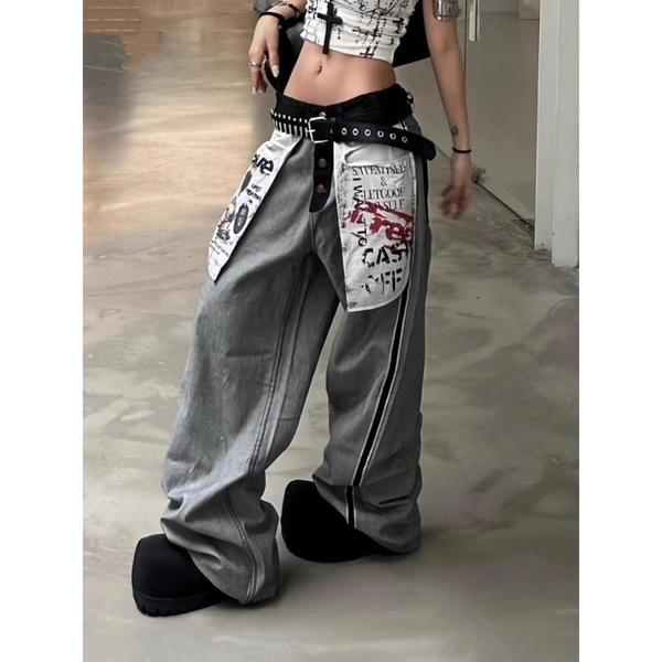 Women'S Casual Wide-Leg Jeans Featuring a Vintage Design with a Distressed Look And Large Pockets, Perfect for Relaxed Wear