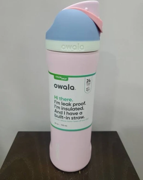 Owala sip Stainless Steel Water Bottle / 24oz / Color: Good Egg