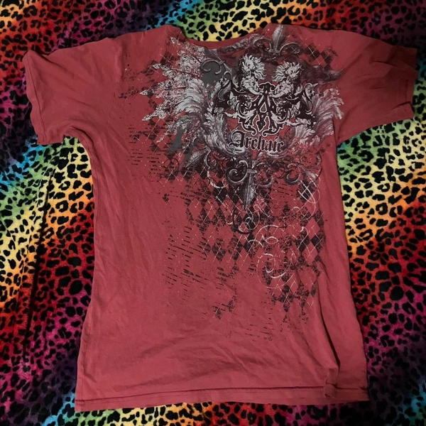red affliction tee w/ studs

#grunge #emo #skater...