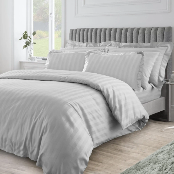 Elegant Embossed Design Duvet Cover & Pillowcase Set