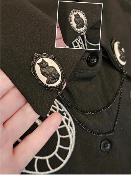 Victorian Collar Pin Chain. Cat Collar Chain. Collar Pin. Collar Clips. Collar Pendant. Silver and Black. Gothic Jewelry. Lapel pin