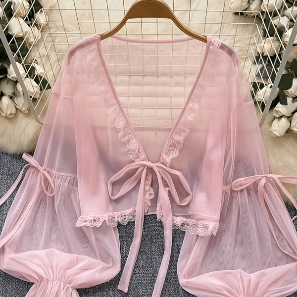 Spring/Summer Fashion New Arrival Women's Elegant and Beautiful Lace Patchwork V-Neck Ruffle Sleeve Top