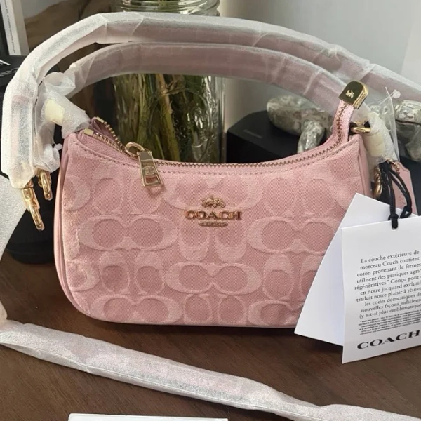 COACH Outlet Teri Crossbody Bag In Signature Denim Women's
