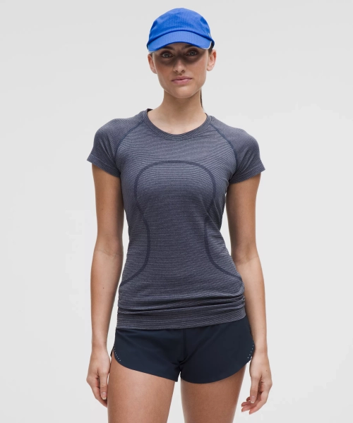 Swiftly Tech Short-Sleeve Shirt 2.0 *Hip Length - Spandex Stripe Club Blue/White - 10