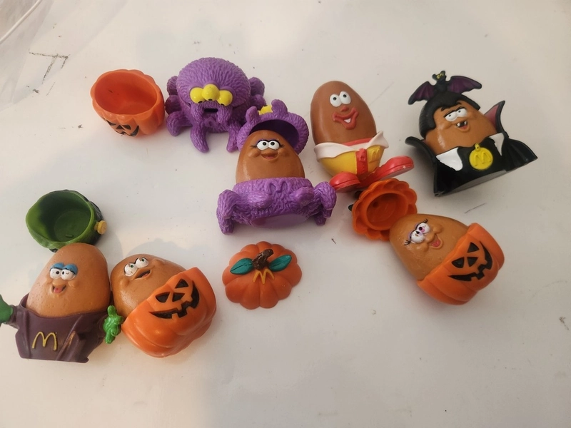McDonald's Halloween Nugget Buddies Lot Of 6 Vintage 90s Multiple Costumes 