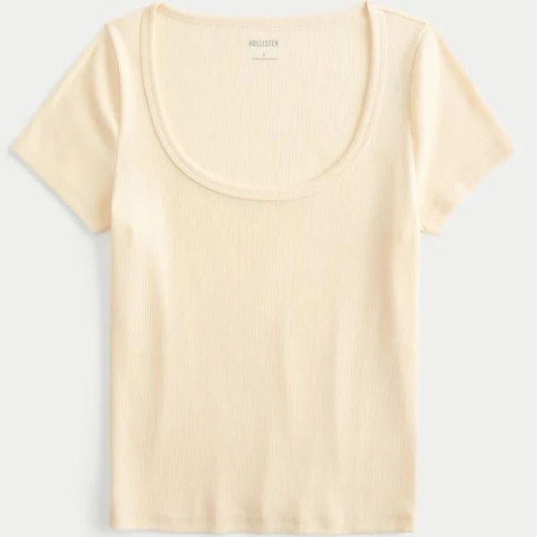 Hollister Women's Scoop T-Shirt