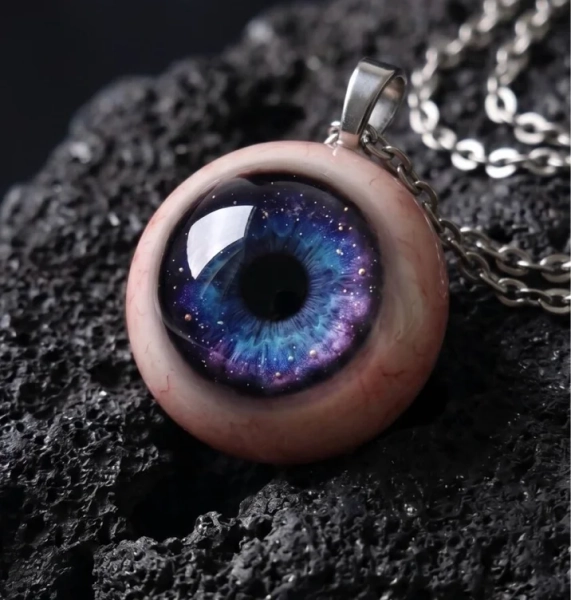 Handmade resin eyeball pendant necklace, gothic micro-dark jewelry,  Cosplay Accessory