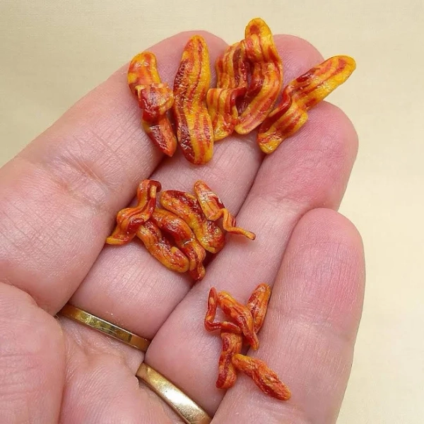 Miniature Cooked Bacon Slices: Dollhouse Food, Polymer Clay
