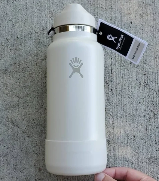 2022 Nordstrom Anniversary Sale Hydro Flask 32oz Bottle Sandalwood
