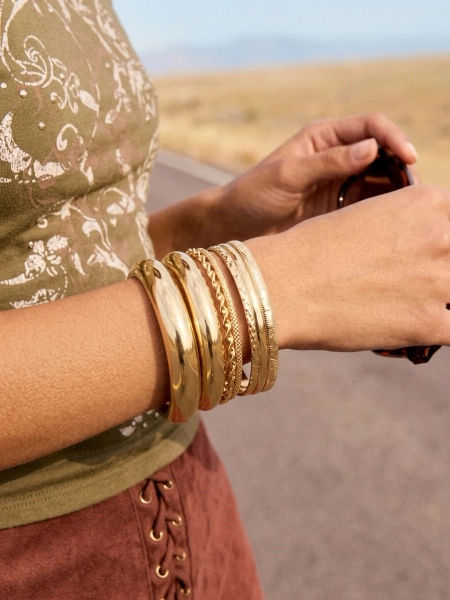 8 PCS TEXTURED BANGLE BRACELET SET For Daily Casual