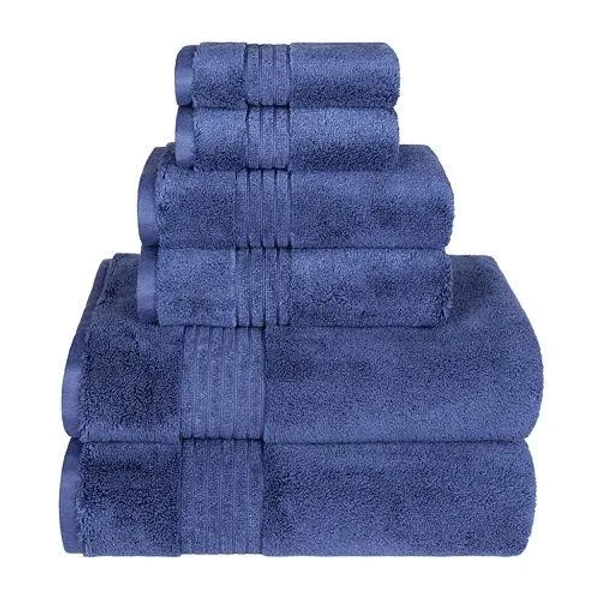 Liz Claiborne Signature Plush Bath Towel