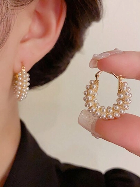 1 paio di orecchini a bottone circolari in Finto Perle di lusso, delicati e pieni, stile coreano, design di nicchia e orecchini di alta moda