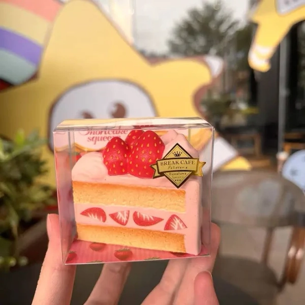 Slow-rebound simulated strawberry cake PU squishy soft stress-relief toy axolotl portable