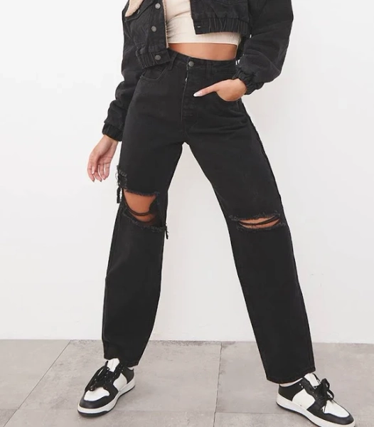 Women's Prettylittlethings Washed Black Knee Rip Boyfriend Jeans