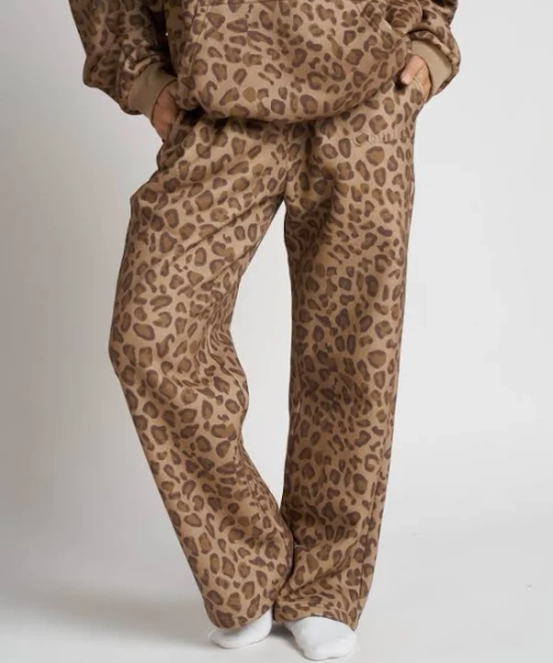 Comfrt Minimalist Oversized Straight Leg Sweatpants