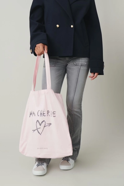 Young tote bag